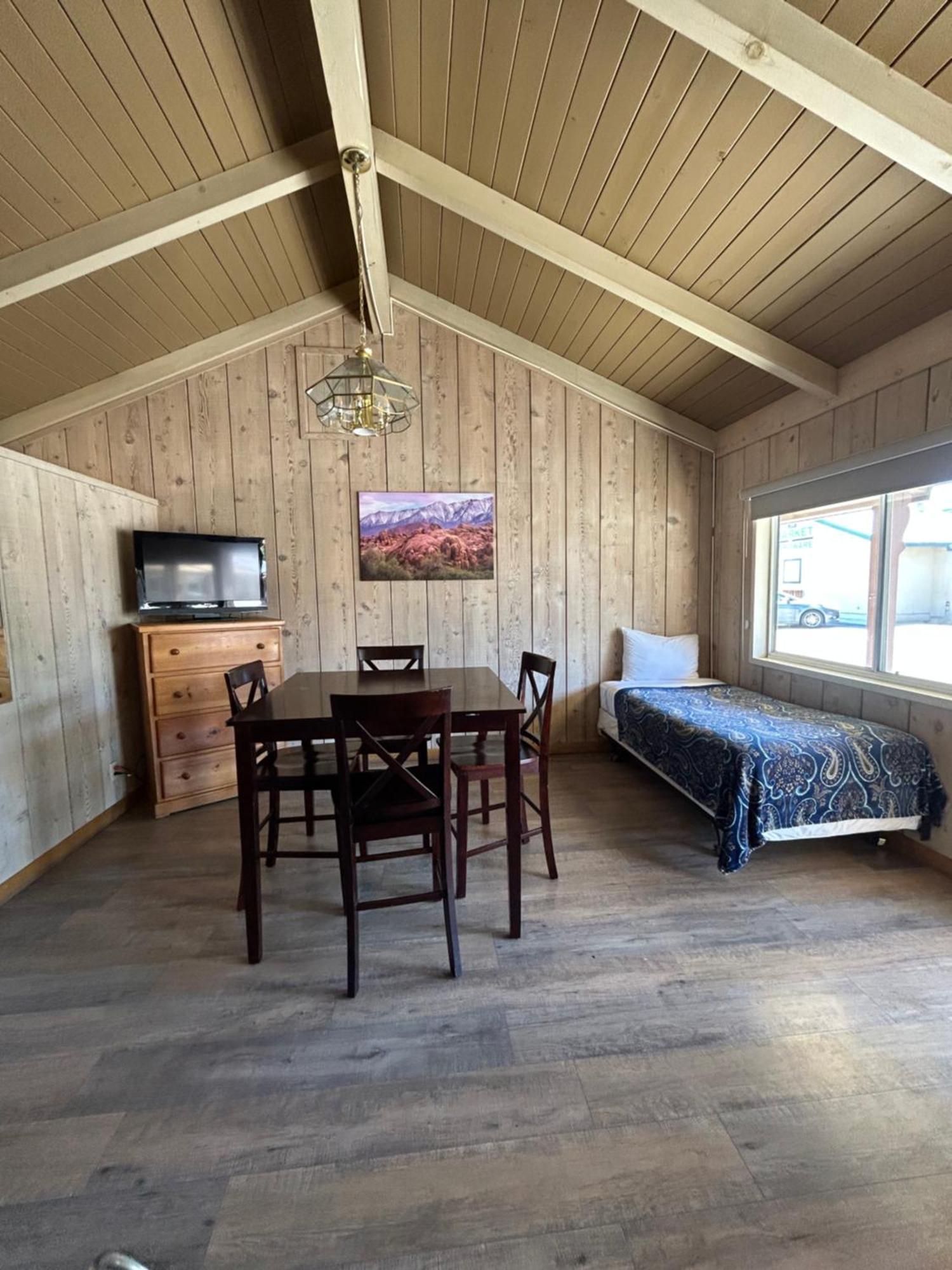 Bristlecone Motel 빅 파인 외부 사진