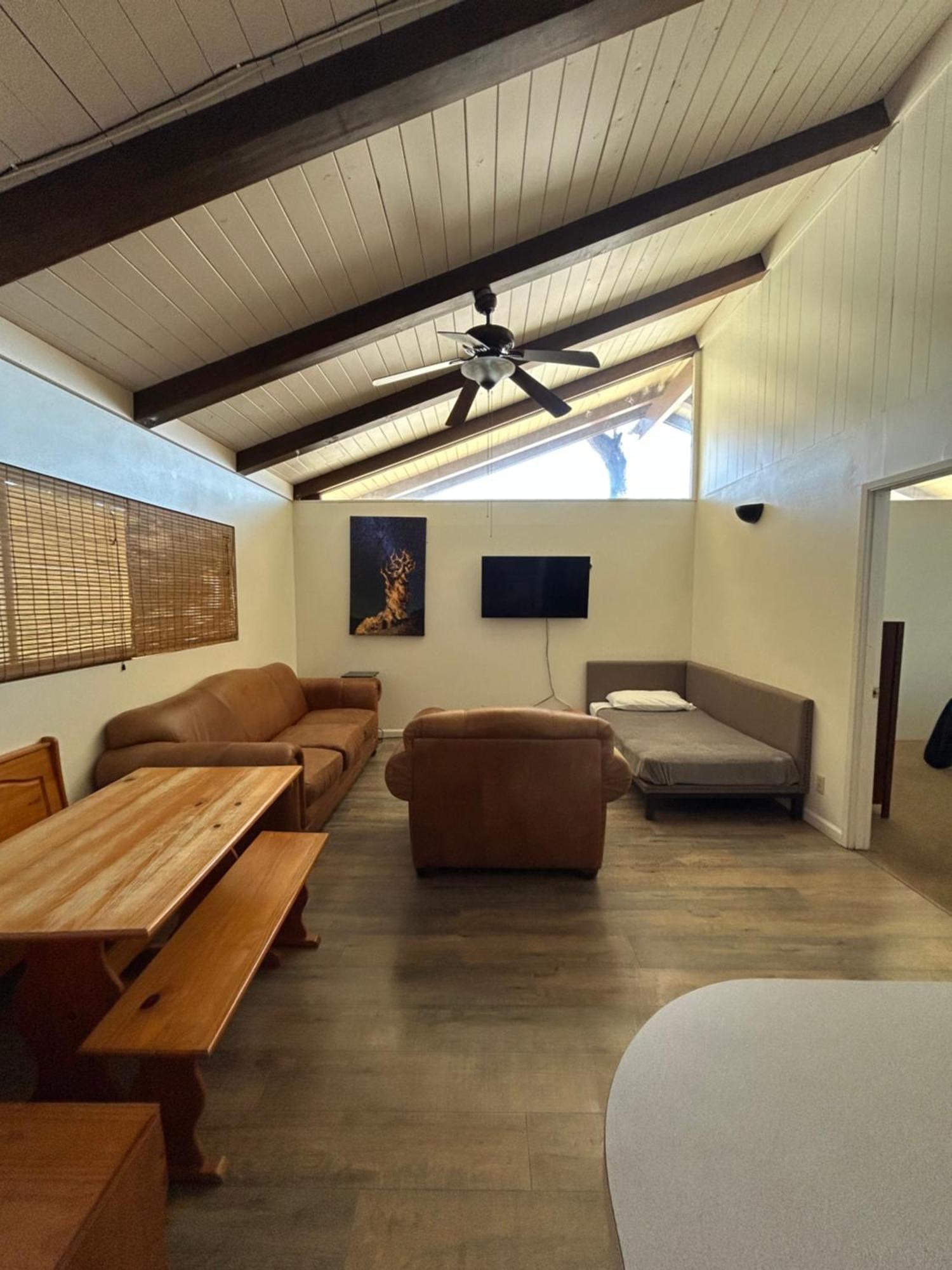 Bristlecone Motel 빅 파인 외부 사진